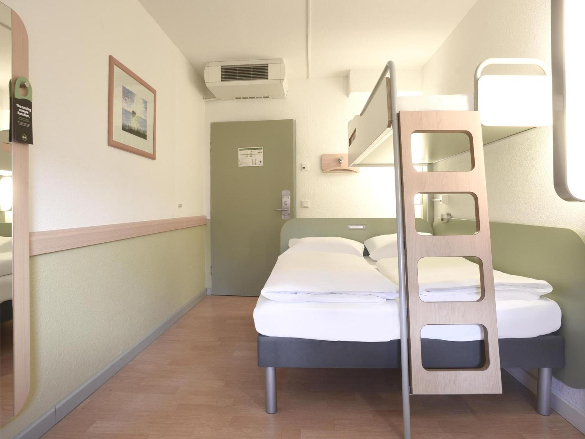 B&B Hotel Rostock-Broderstorf Εξωτερικό φωτογραφία