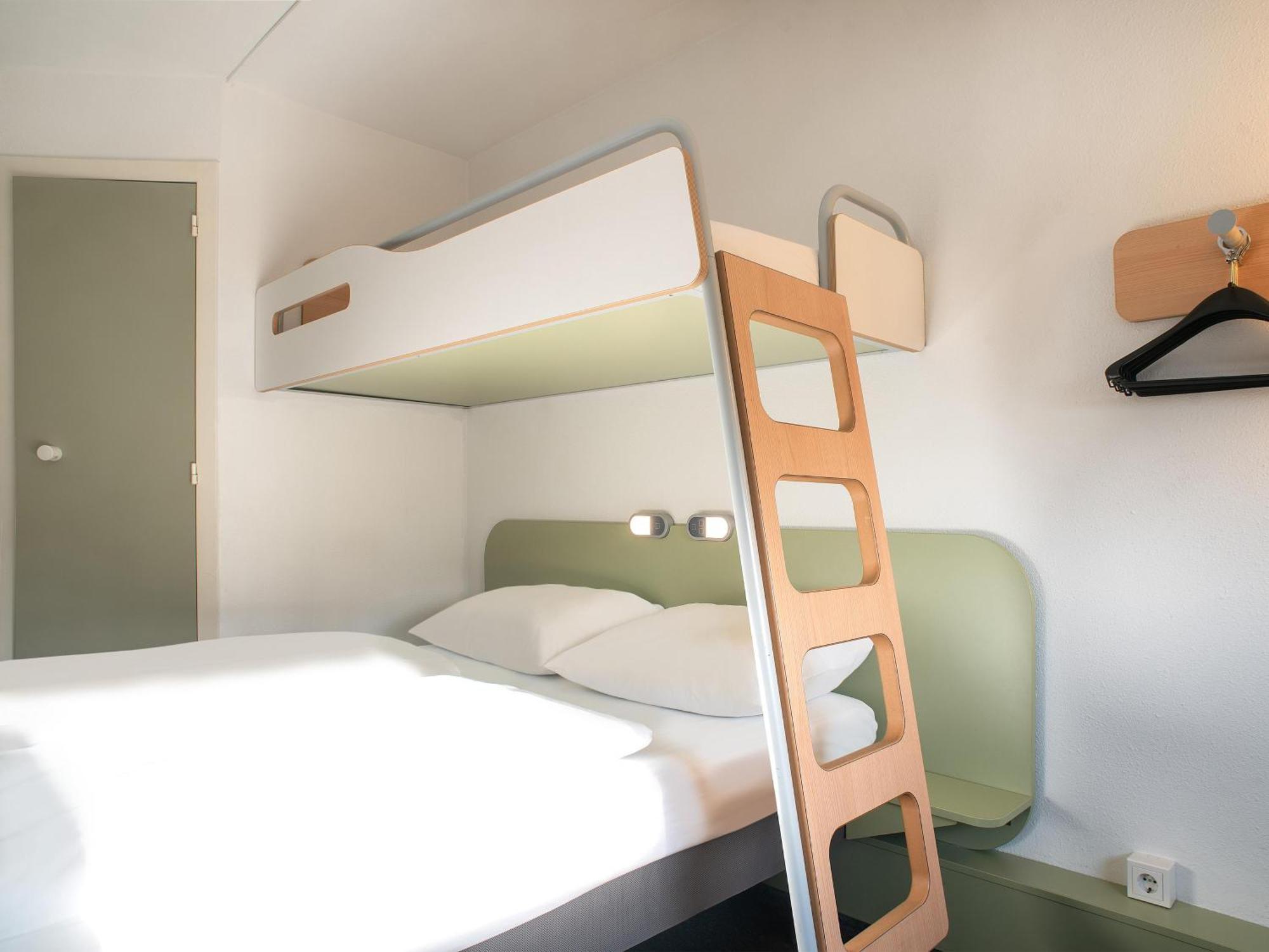 B&B Hotel Rostock-Broderstorf Εξωτερικό φωτογραφία