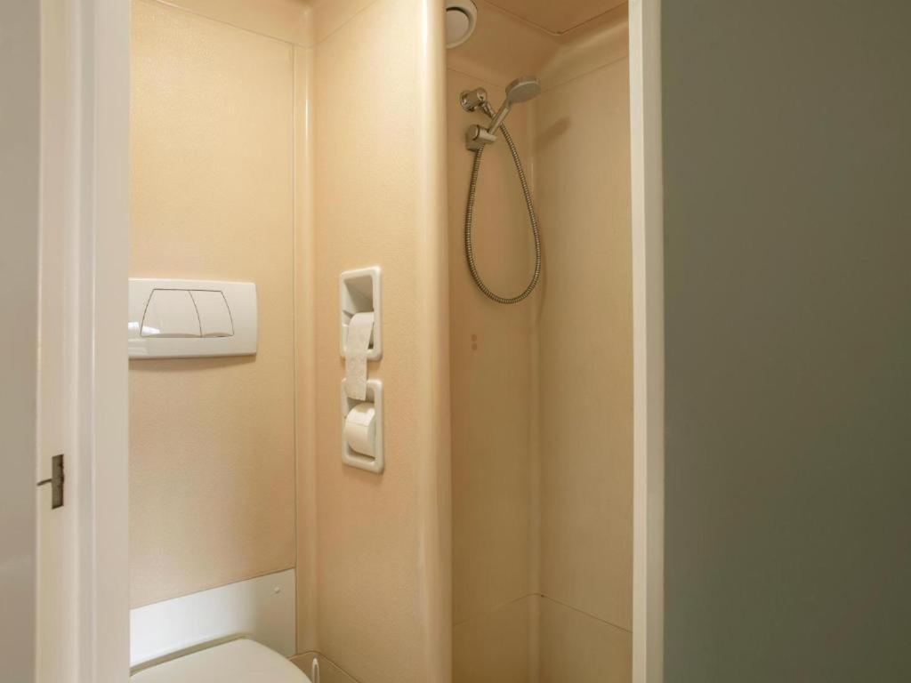 B&B Hotel Rostock-Broderstorf Εξωτερικό φωτογραφία