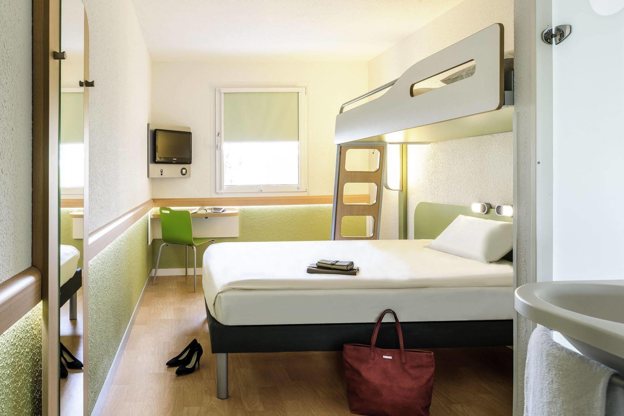 B&B Hotel Rostock-Broderstorf Εξωτερικό φωτογραφία