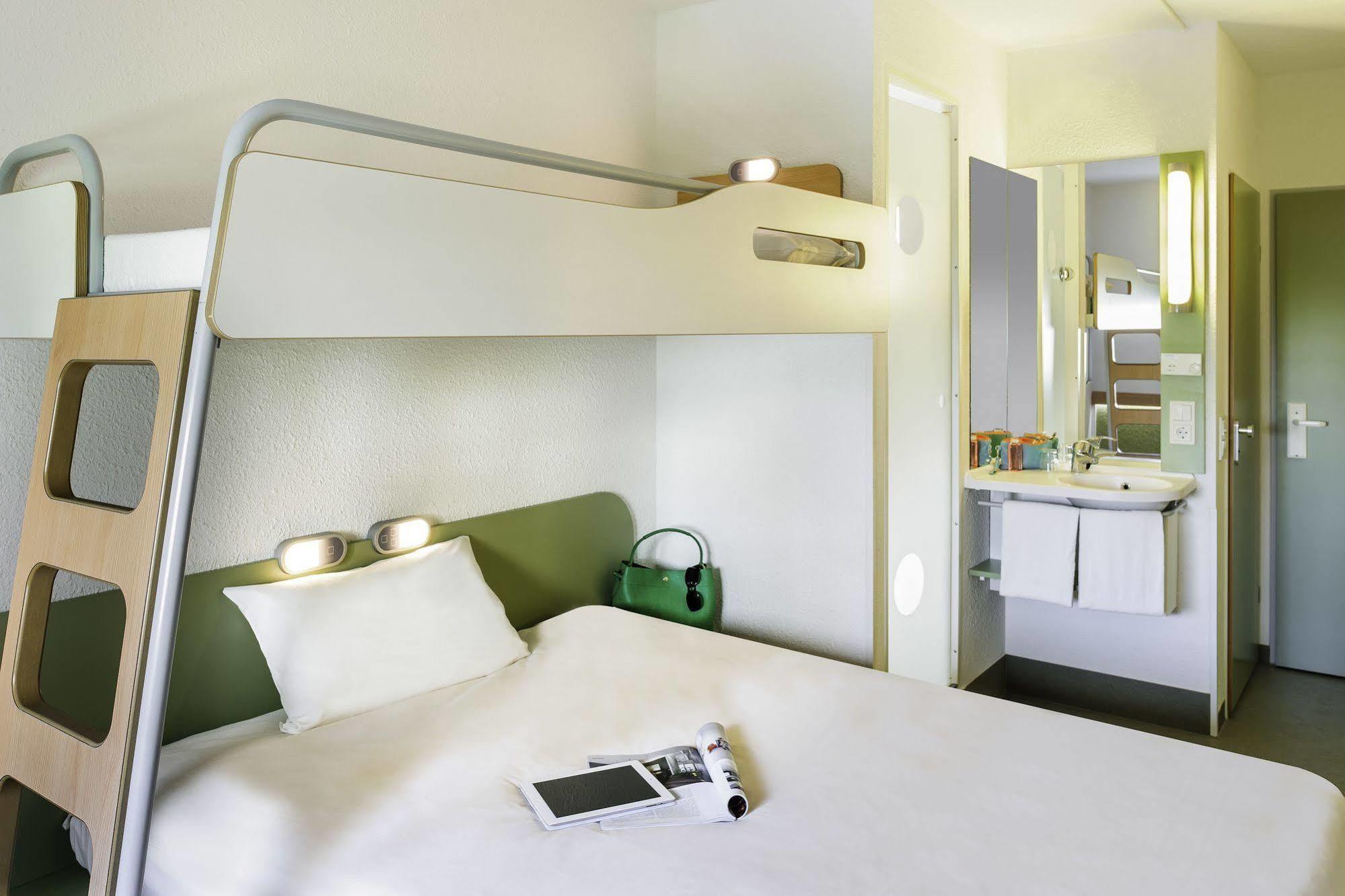 B&B Hotel Rostock-Broderstorf Εξωτερικό φωτογραφία